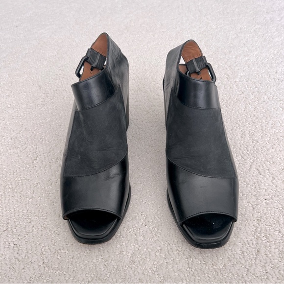 & Other Stories sz 7 genuine leather heels with toe cut outs and suede detailing - Picture 3 of 7